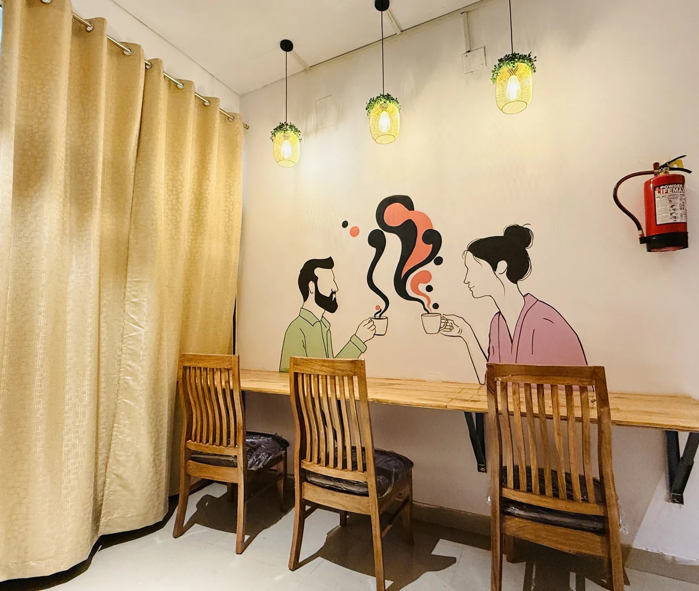 Dining area at HOSHTEL99 Delhi